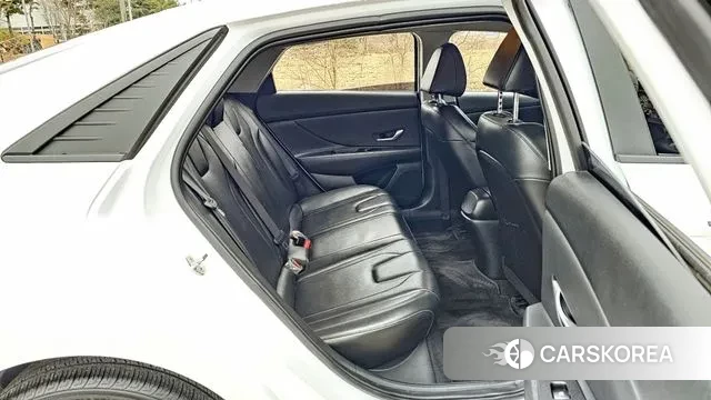 Hyundai Avante (CN7) 2022 Белый из Кореи, фото 2