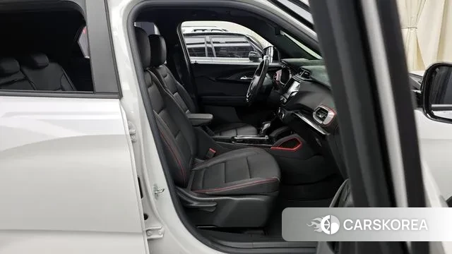 Chevrolet (GM Daewoo) Trailblazer 2023 Белый из Кореи, фото 2