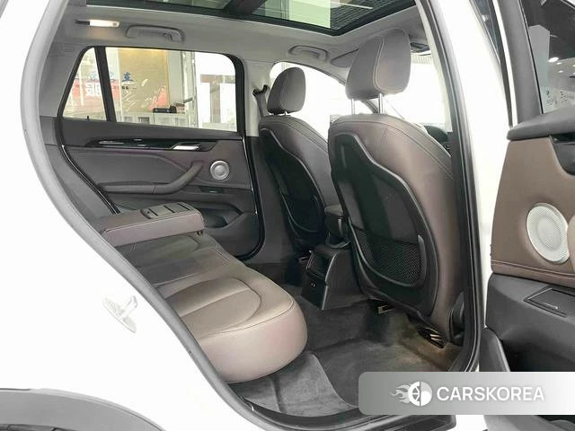 BMW X1 2022 Белый из Китая, фото 2