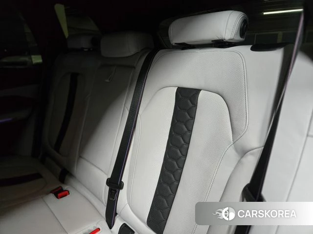BMW X5M (G05) 2025 Серебристо-серый из Кореи, фото 2