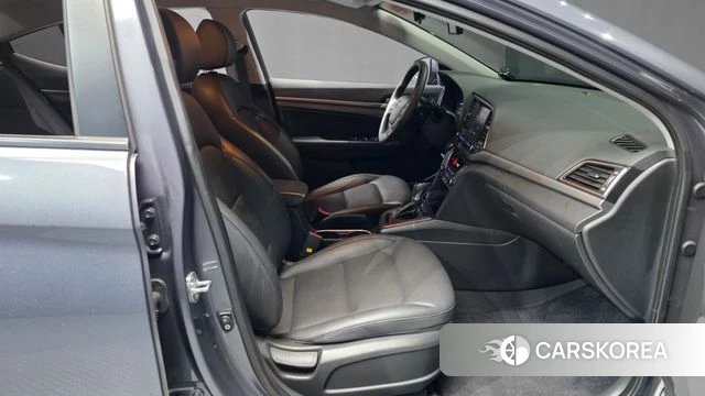 Hyundai Avante AD 2018 Серый из Кореи, фото 2