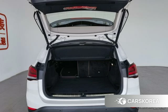 BMW X1 2022 Белый из Китая, фото 2
