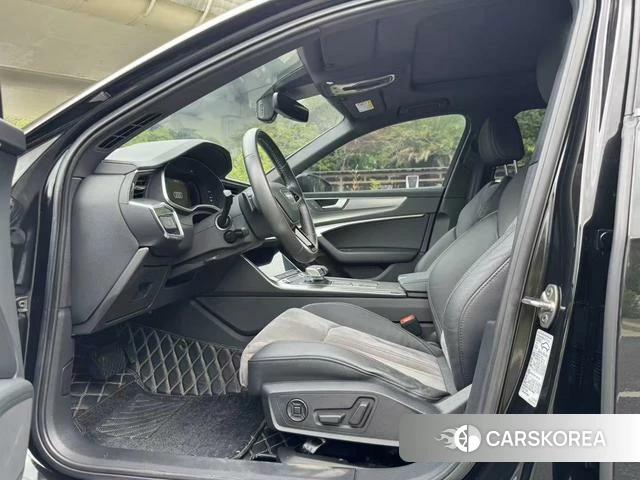 Audi A6L 2021 Черный из Китая, фото 2