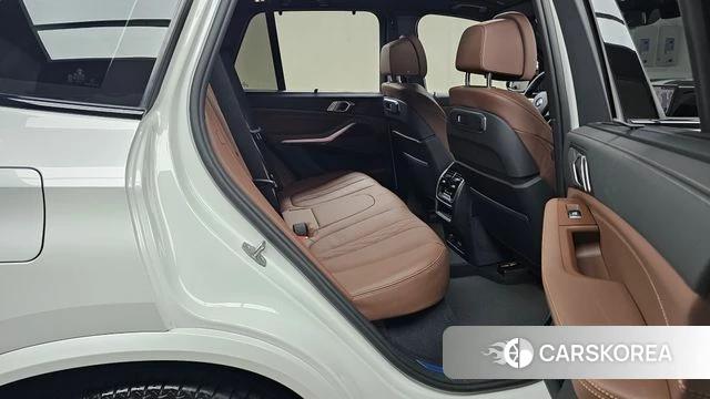BMW X5 (G05) 2024 Белый из Кореи, фото 2