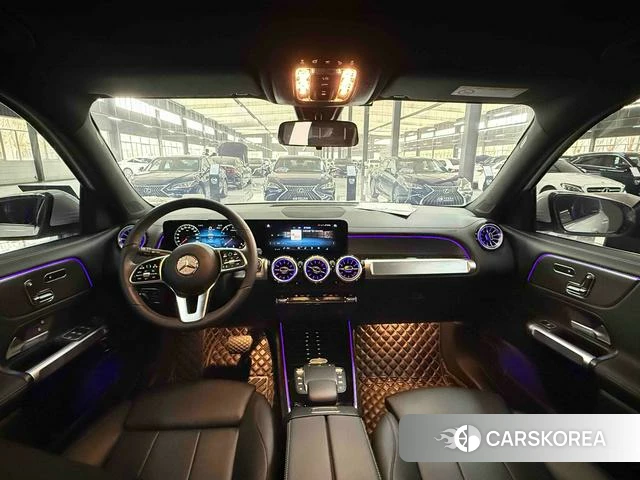 Mercedes-Benz GLB 2023 Белый из Китая, фото 2