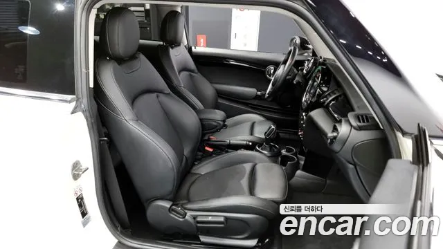 Mini Cooper D 2019 Белый из Кореи, фото 2