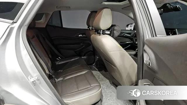 Chevrolet (GM Daewoo) Trax Crossover 2023 Серый из Кореи, фото 2