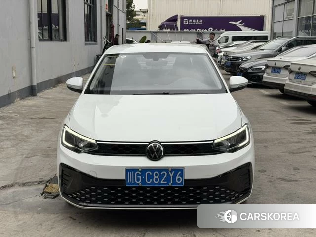 Volkswagen Lavida 2024 Белый из Китая, фото 2