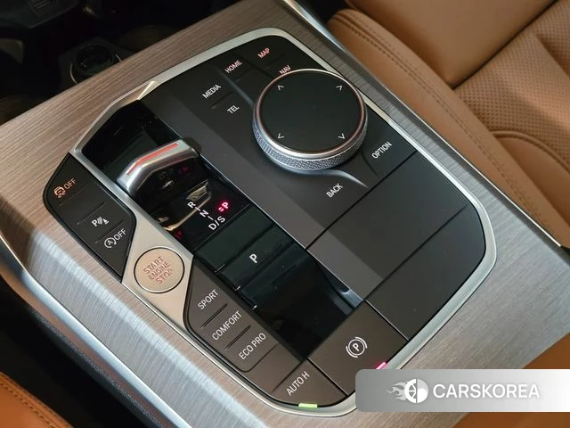 BMW 3 Series (G20) 2025 Черный из Кореи, фото 2