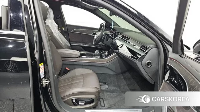 Audi A8 (D5) 2023 Черный из Кореи, фото 2