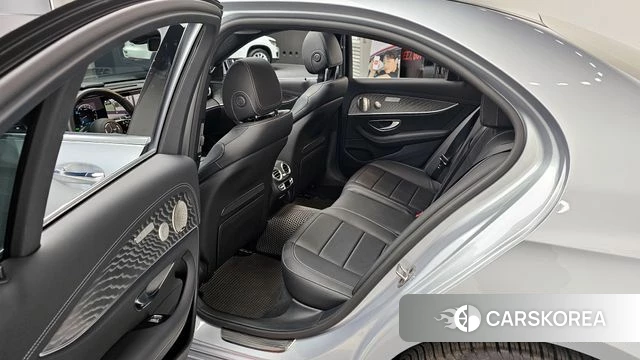 Mercedes-Benz E-Class W213 2022 Серебряный из Кореи, фото 2