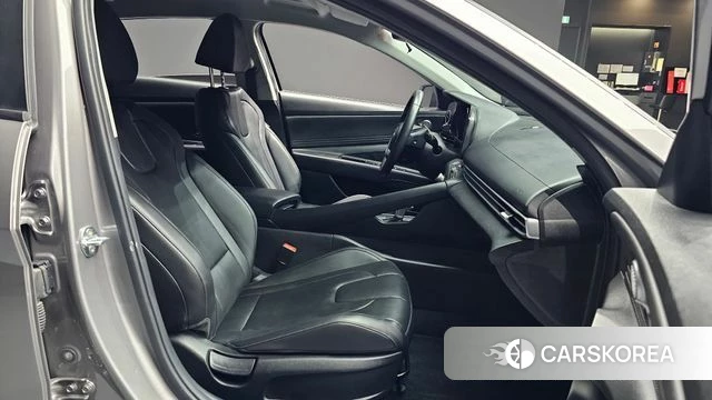 Hyundai Avante (CN7) 2020 Серебристо-серый из Кореи, фото 2