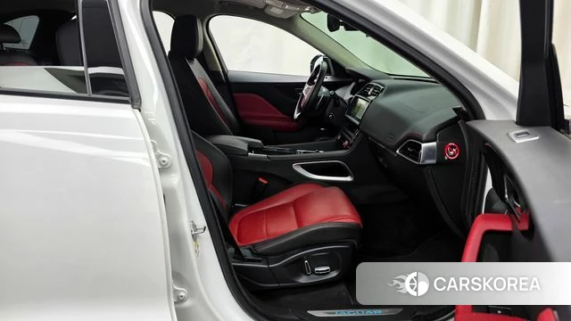 Jaguar F-PACE 2019 Белый из Кореи, фото 2