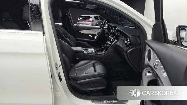 Mercedes-Benz GLC-Class X253 2020 Белый из Кореи, фото 2