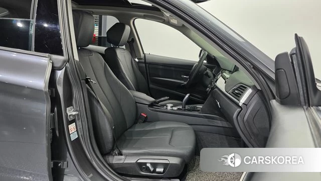 BMW 3 Series GT (F34) 2018 Серый из Кореи, фото 2