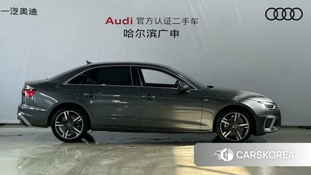 Audi A4L 2021 Темно-серый из Китая, фото 2