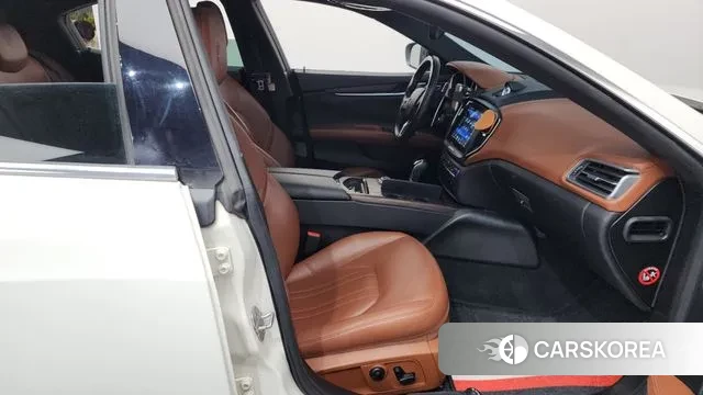 Maserati Ghibli 2018 Белый из Кореи, фото 2