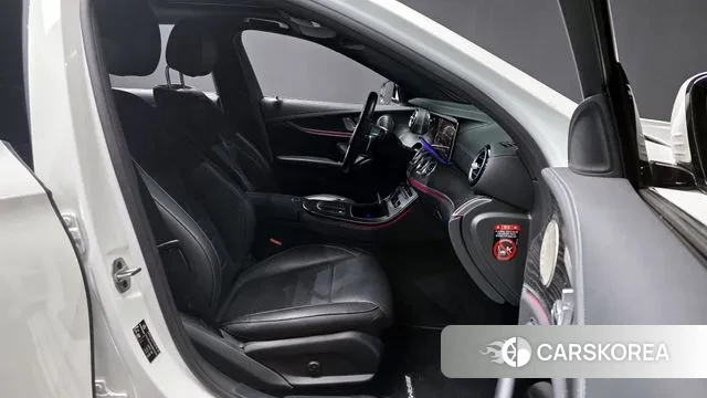 Mercedes-Benz E-Class W213 2022 Белый из Кореи, фото 2