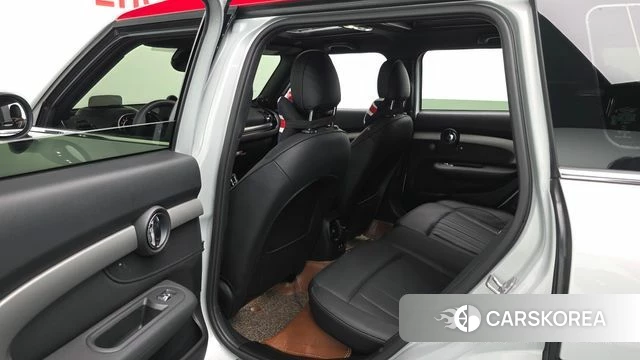 Mini Cooper S Clubman 2023 Серебристо-серый из Кореи, фото 2