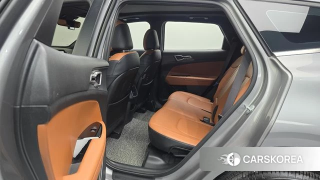 Kia Sportage 5th Generation 2023 Серебряный из Кореи, фото 2