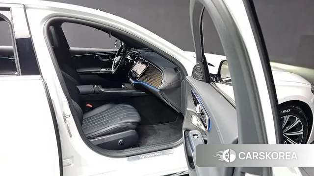 Mercedes-Benz E-Class W214 2025 Белый из Кореи, фото 2