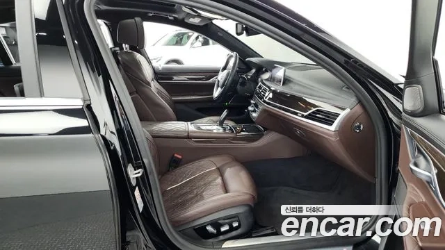 BMW 7 Series (G11) 2019 Черный из Кореи, фото 2