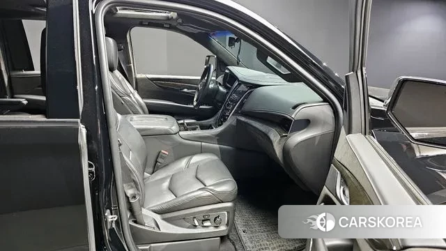 Cadillac Escalade 2018 Черный из Кореи, фото 2