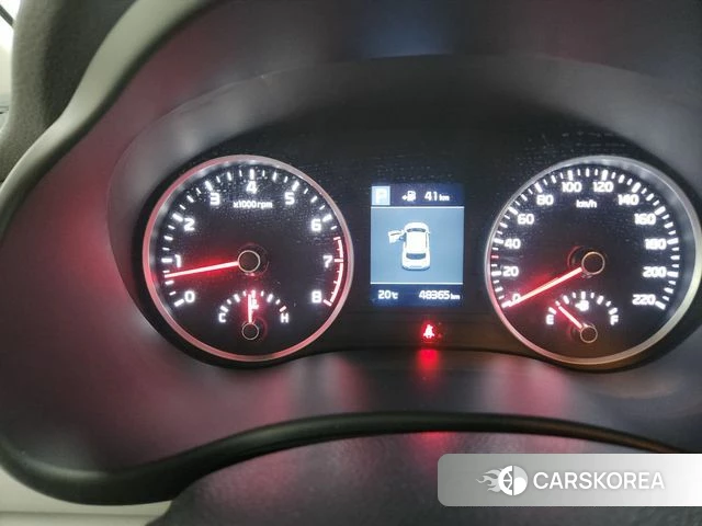 Kia Stonic 2018 Белый из Кореи, фото 2
