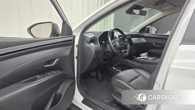 Hyundai Tucson (NX4) 2021 Белый из Кореи, фото 2