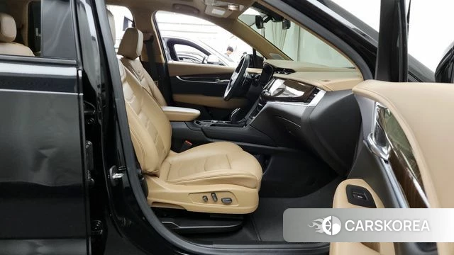 Cadillac XT6 2022 Черный из Кореи, фото 2