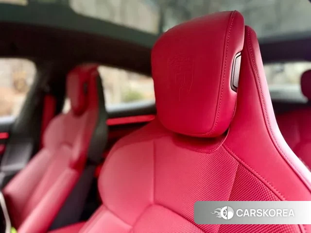 Porsche Taycan 2022 Небесно-голубой из Кореи, фото 2