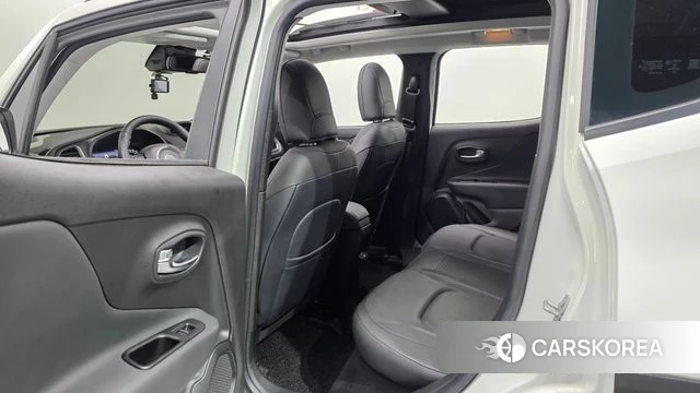 Jeep Renegade 2022 Белый из Кореи, фото 2