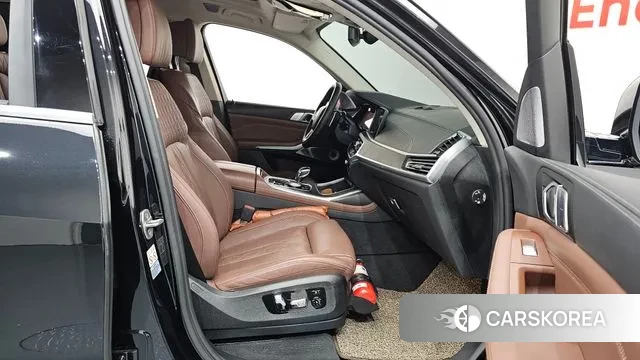 BMW X7 (G07) 2021 Черный из Кореи, фото 2