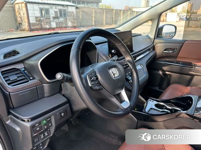 Honda Odyssey 2023 Белый из Китая, фото 2