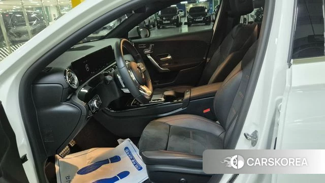 Mercedes-Benz A-Class W177 2023 Белый из Кореи, фото 2