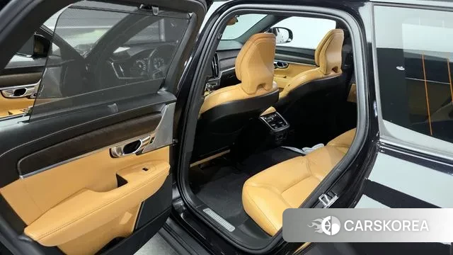 Volvo V90 Cross-Country 2020 Черный из Кореи, фото 2