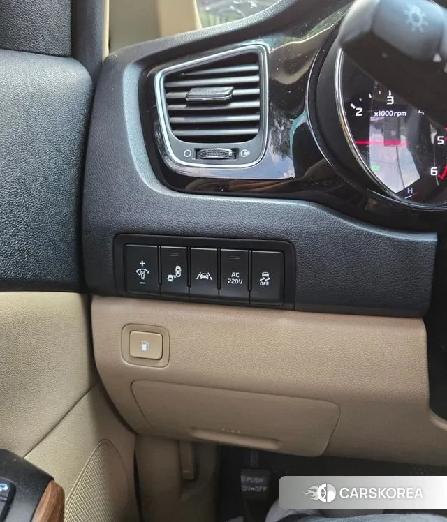 Kia All New Carnival 2018 Черный из Кореи, фото 2