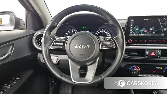 Kia The New K3 2nd generation 2022 Серый из Кореи, фото 2
