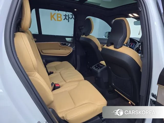 Volvo XC90 second Generation 2024 Белый из Кореи, фото 2