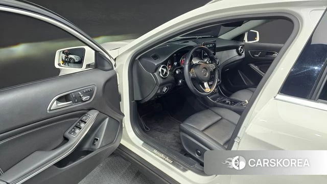 Mercedes-Benz GLA-Class X156 2019 Белый из Кореи, фото 2