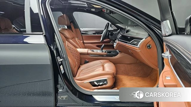 BMW 7 Series (G11) 2019 Синий из Кореи, фото 2