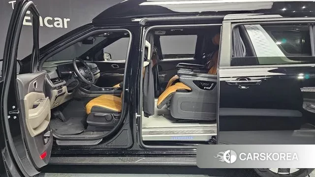 Kia The New Carnival 4th Generation 2024 Черный из Кореи, фото 2