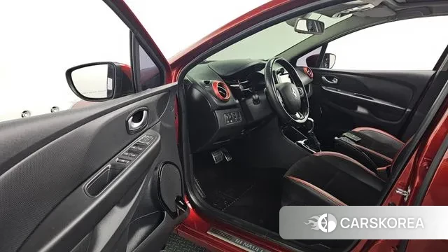 Renault Korea (Samsung) Clio 2018 Красный из Кореи, фото 2