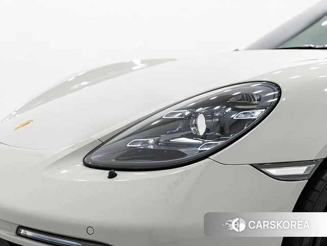 Porsche 718 Boxster 2024 Жемчужный цвет из Кореи, фото 2