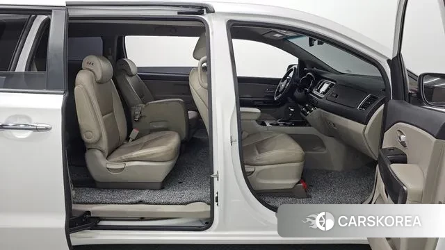 Kia The New Carnival 2018 Белый из Кореи, фото 2