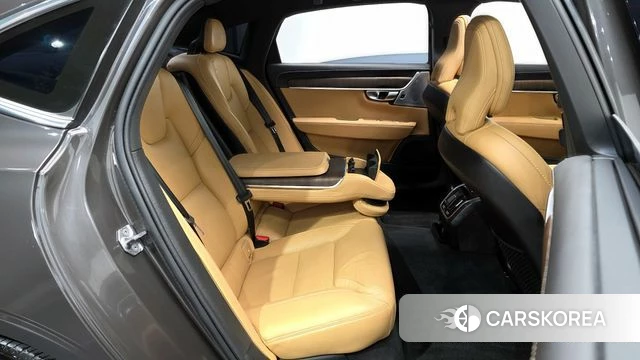 Volvo S90 2021 Серый из Кореи, фото 2