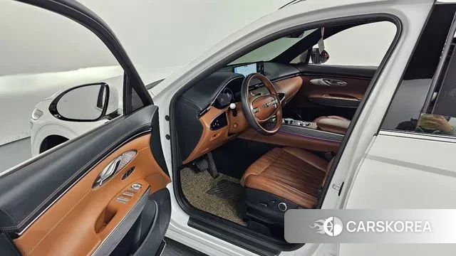 Genesis GV70 2021 Белый из Кореи, фото 2