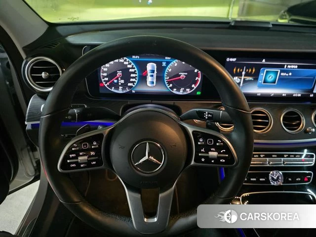 Mercedes-Benz E-Class W213 2019 Серебряный из Кореи, фото 2