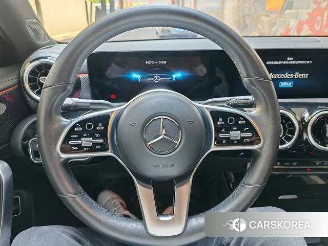 Mercedes-Benz Class A 2023 Белый из Китая, фото 2