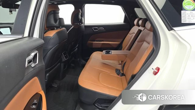 Kia Sportage 5th Generation Hybrid 2023 Белый из Кореи, фото 2